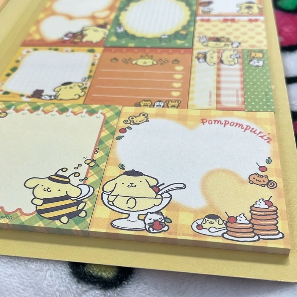 Pompompurin Memo Book-Style Set of Sticky Notes and Stationary Pages